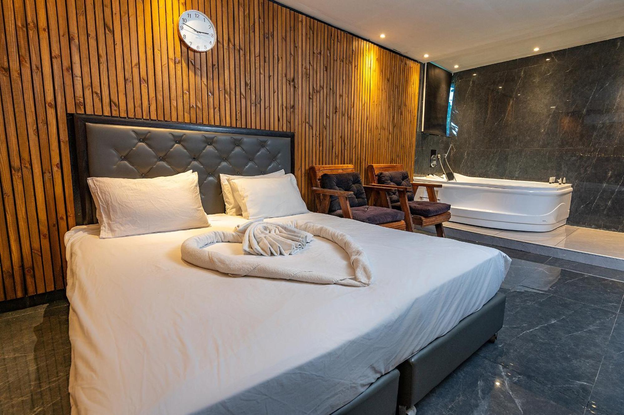 Lago Suites Hotel القدس المظهر الخارجي الصورة
