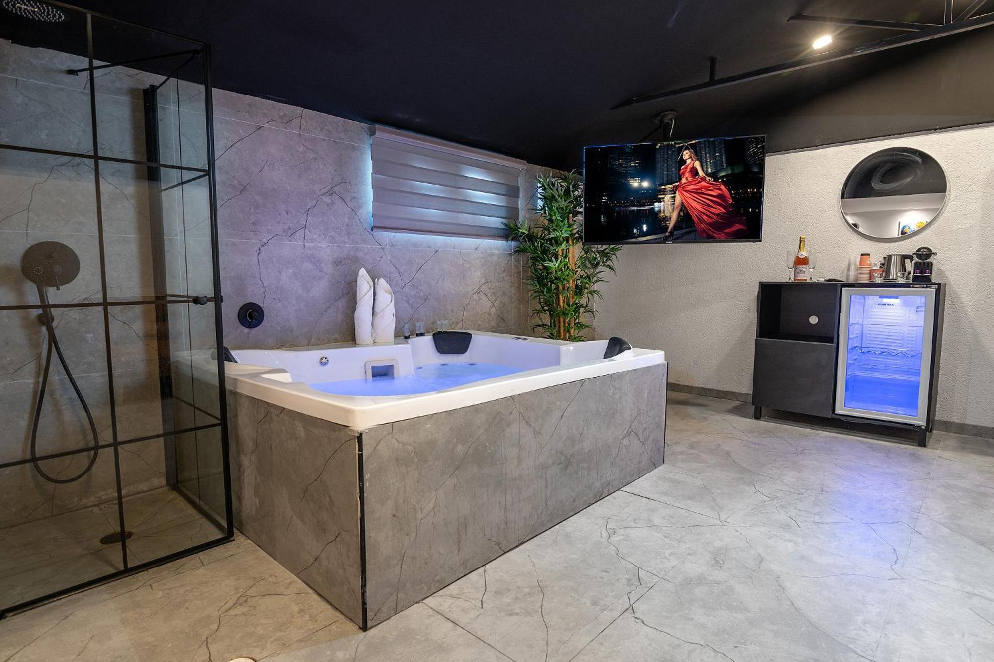 Lago Suites Hotel القدس المظهر الخارجي الصورة