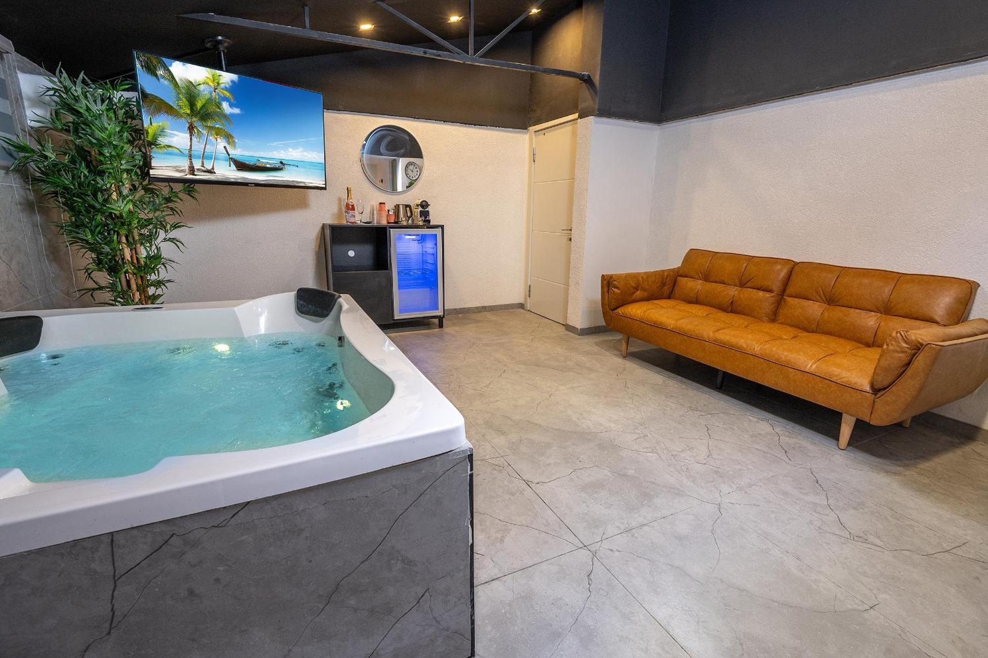 Lago Suites Hotel القدس المظهر الخارجي الصورة